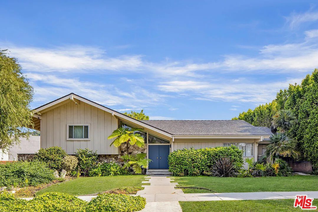 Brady Bunch House North Hollywood 1