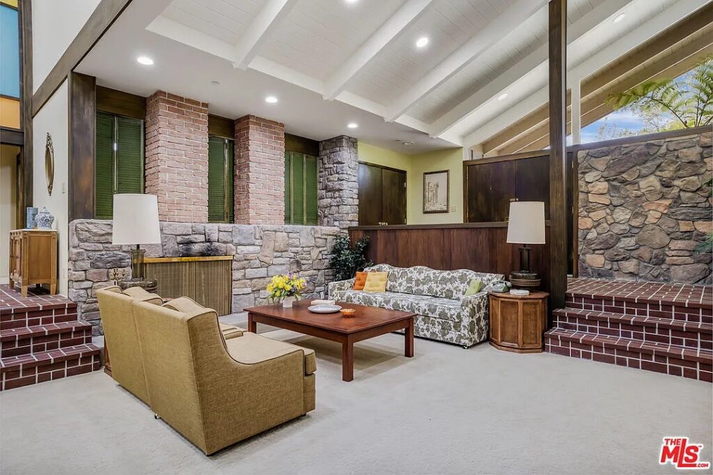 Brady Bunch House in Studio City Lands Landmark Designation - LA Digs