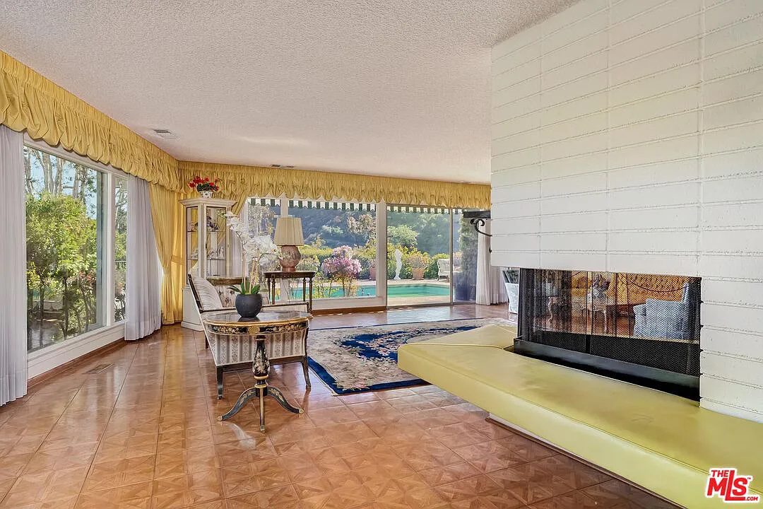 2296 Betty Lane Beverly Hills 5