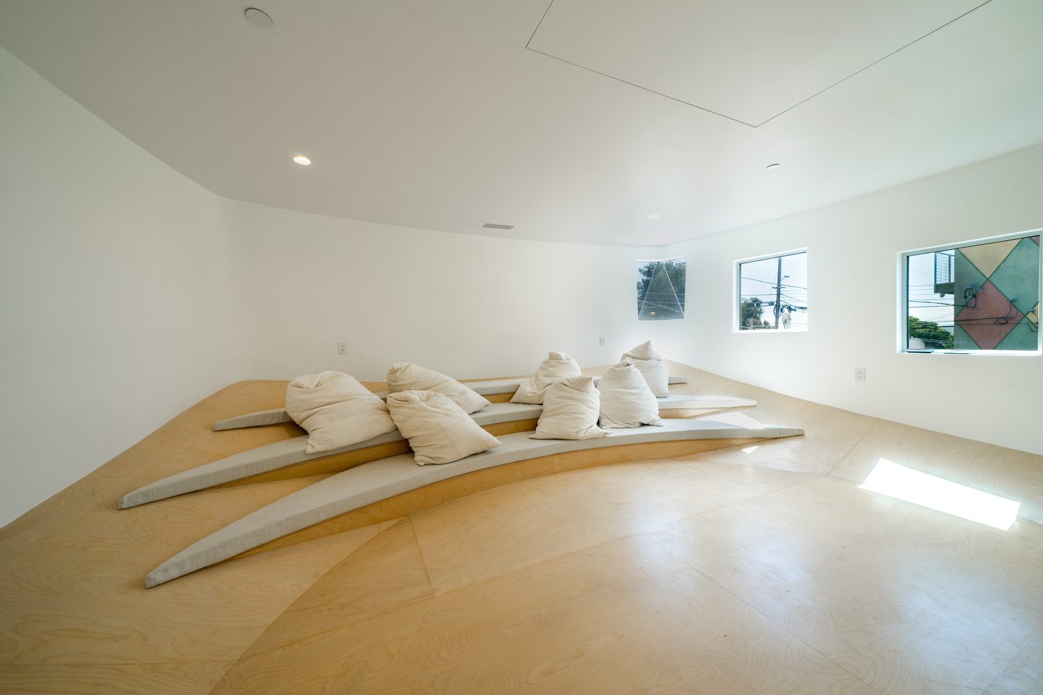 211 Entrada Drive Santa Monica 4