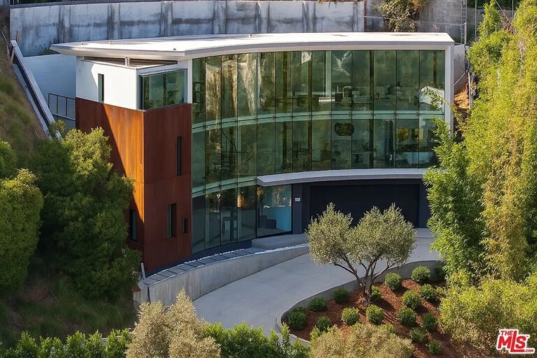 9277 Thrush Way West Hollywood