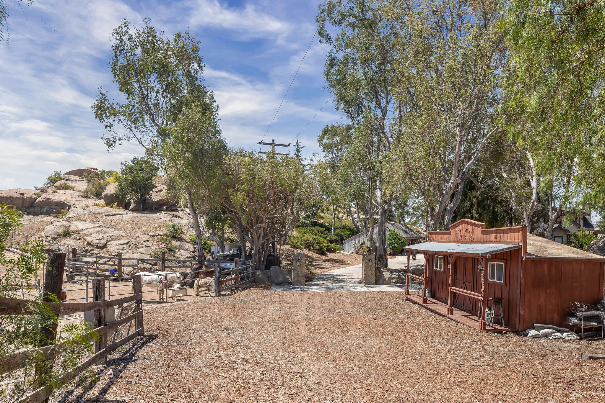 7336 Studio Road West Hills 7