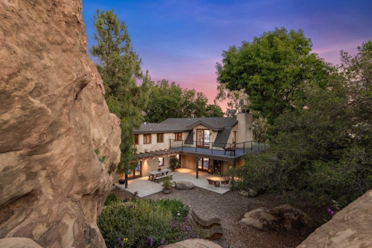 7336 Studio Road West Hills