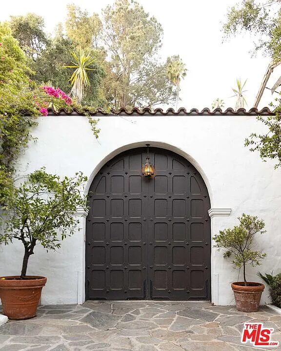 2666 Aberdeen Ave Los Angeles 8