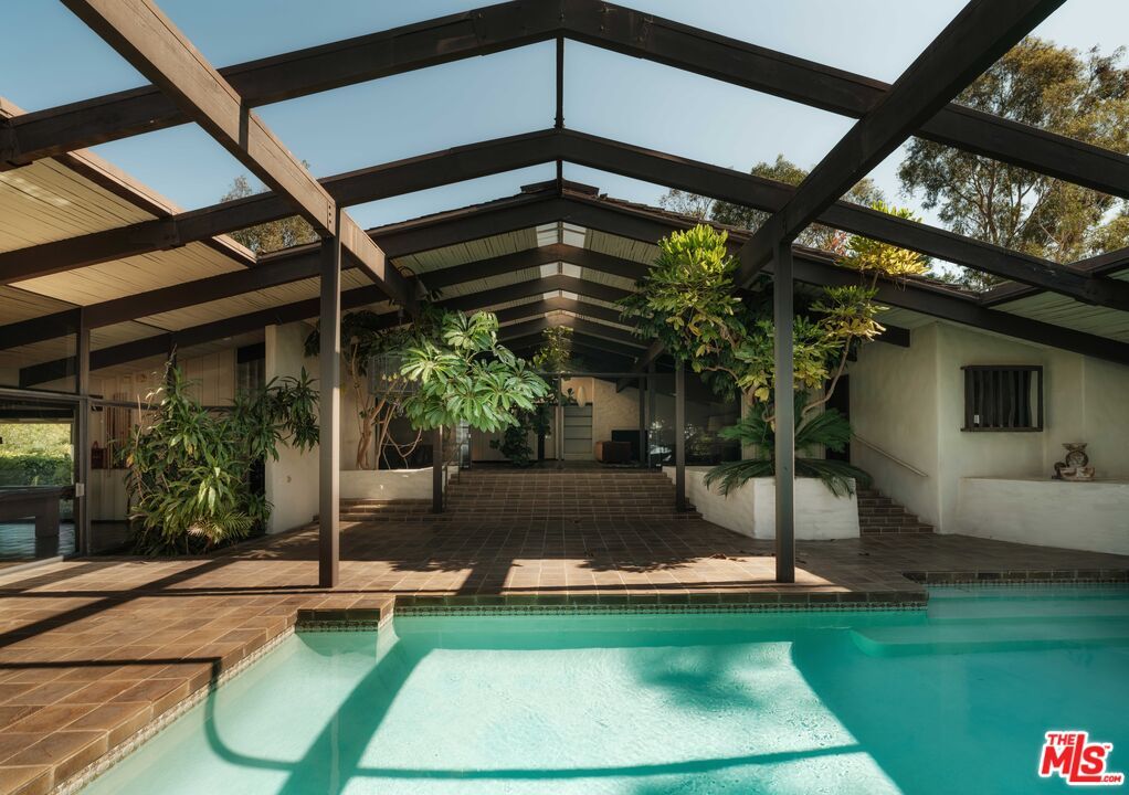 667 Ledo Way Los Angeles 4