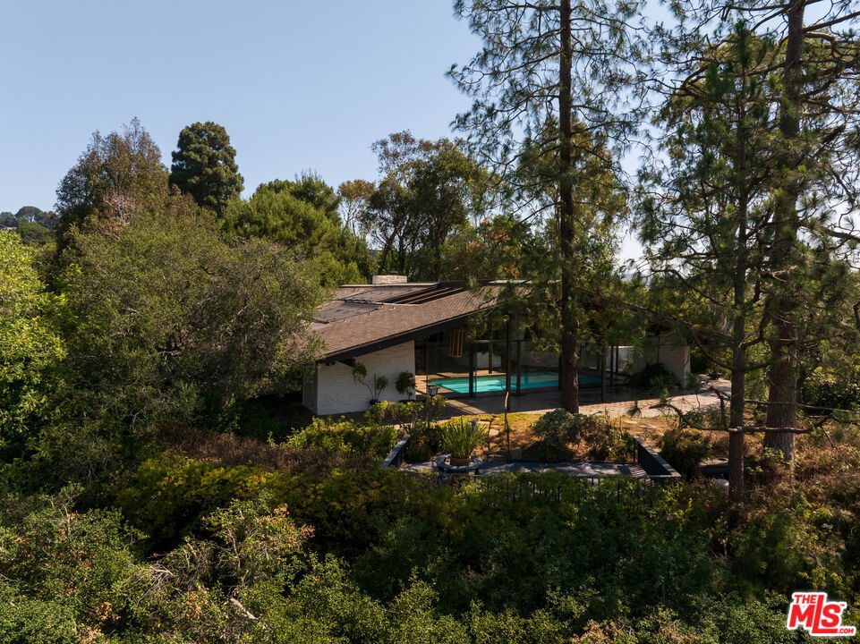 667 Ledo Way Los Angeles 6