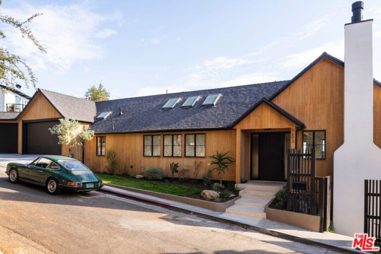 5693 Spreading Oak Drive Los Angeles