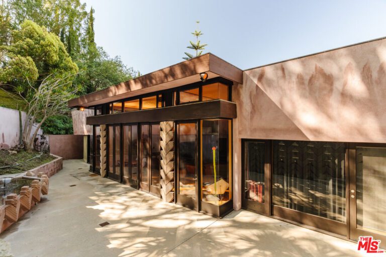 7017 Senalda Road Los Angeles David Lynch