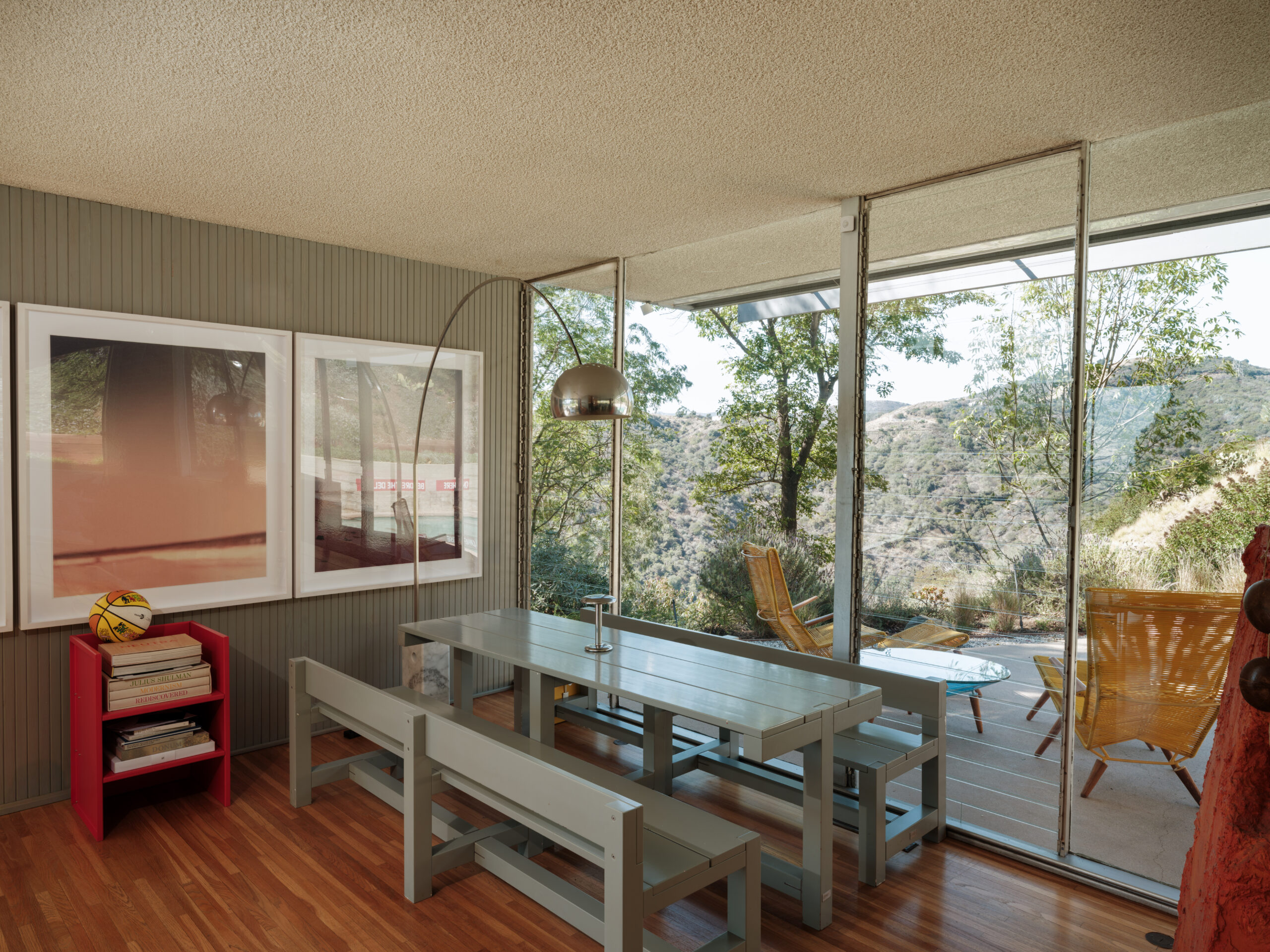 1531 N Tigertail Road Los Angeles 8