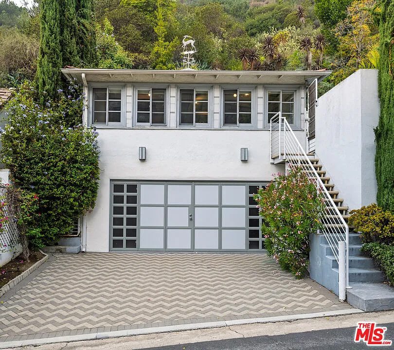 2331 Outpost Drive Los Angeles 2