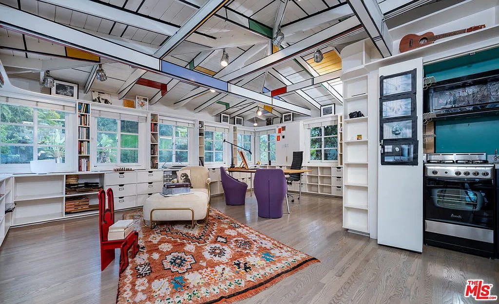 2331 Outpost Drive Los Angeles 8