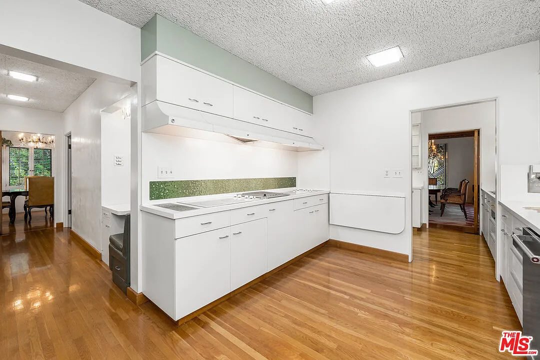 191 S Hudson Avenue Los Angeles 6