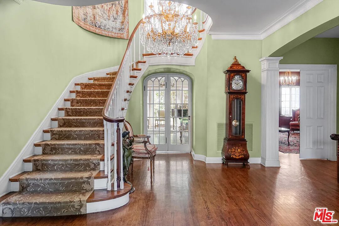 251 N Bristol Avenue Los Angeles 4