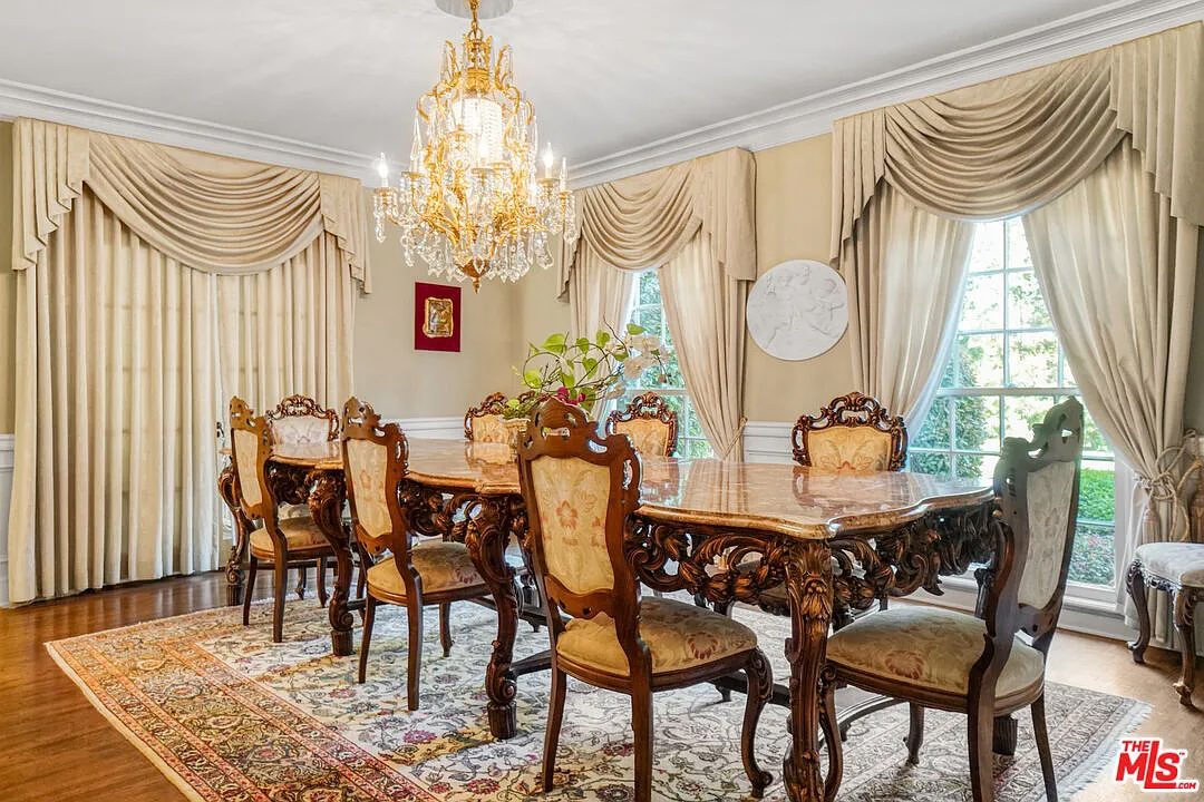 251 N Bristol Avenue Los Angeles 6