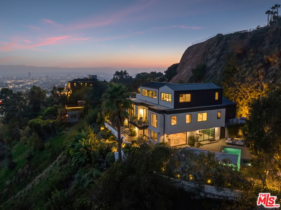 Demi Lovato Home West Hollywood Hills 2