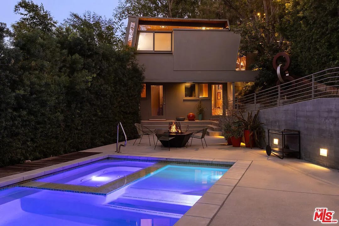 3580 Multiview Drive Los Angeles 8