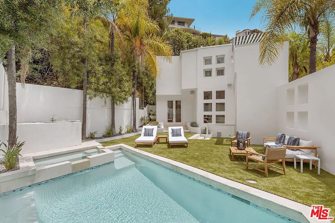1414 Mockingbird Place Los Angeles 2