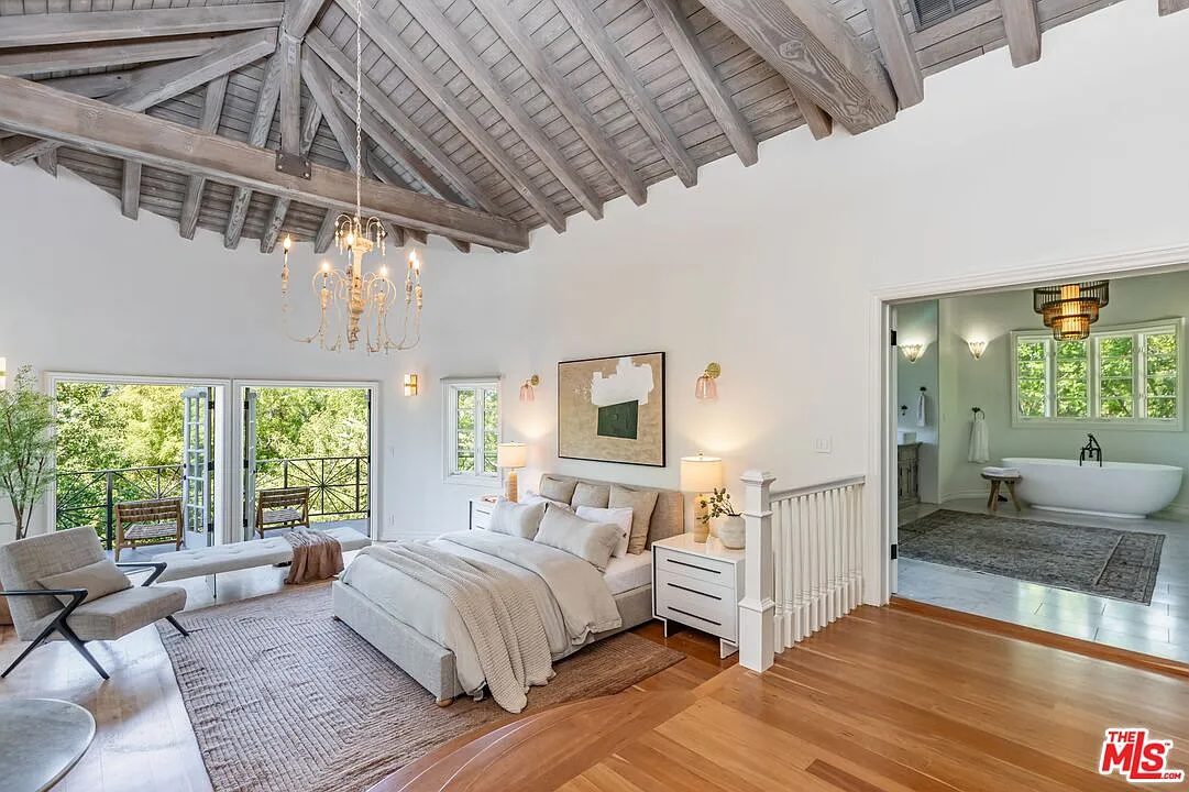 Selena Gomez Encino Home 5