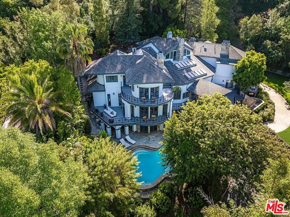 Selena Gomez Encino Home