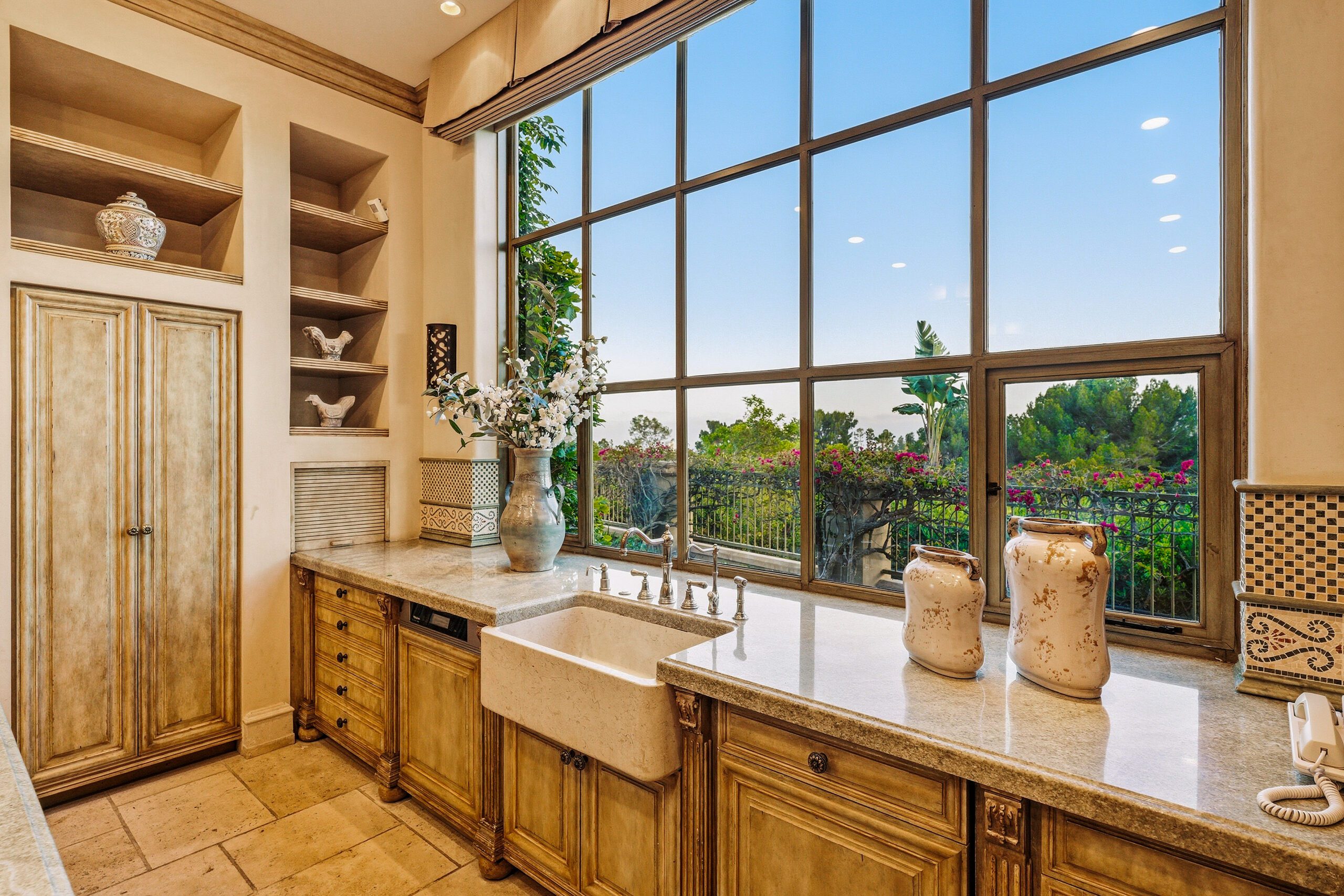 1140 Laurel Way Beverly Hills 6