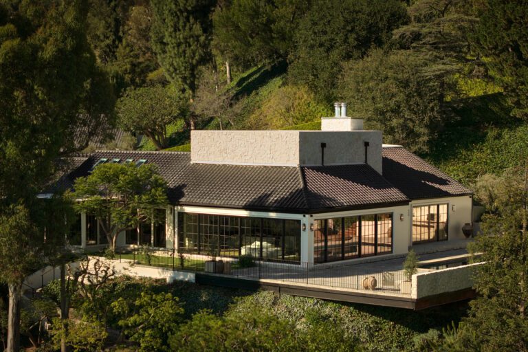 851 Strada Vecchia Road Los Angeles