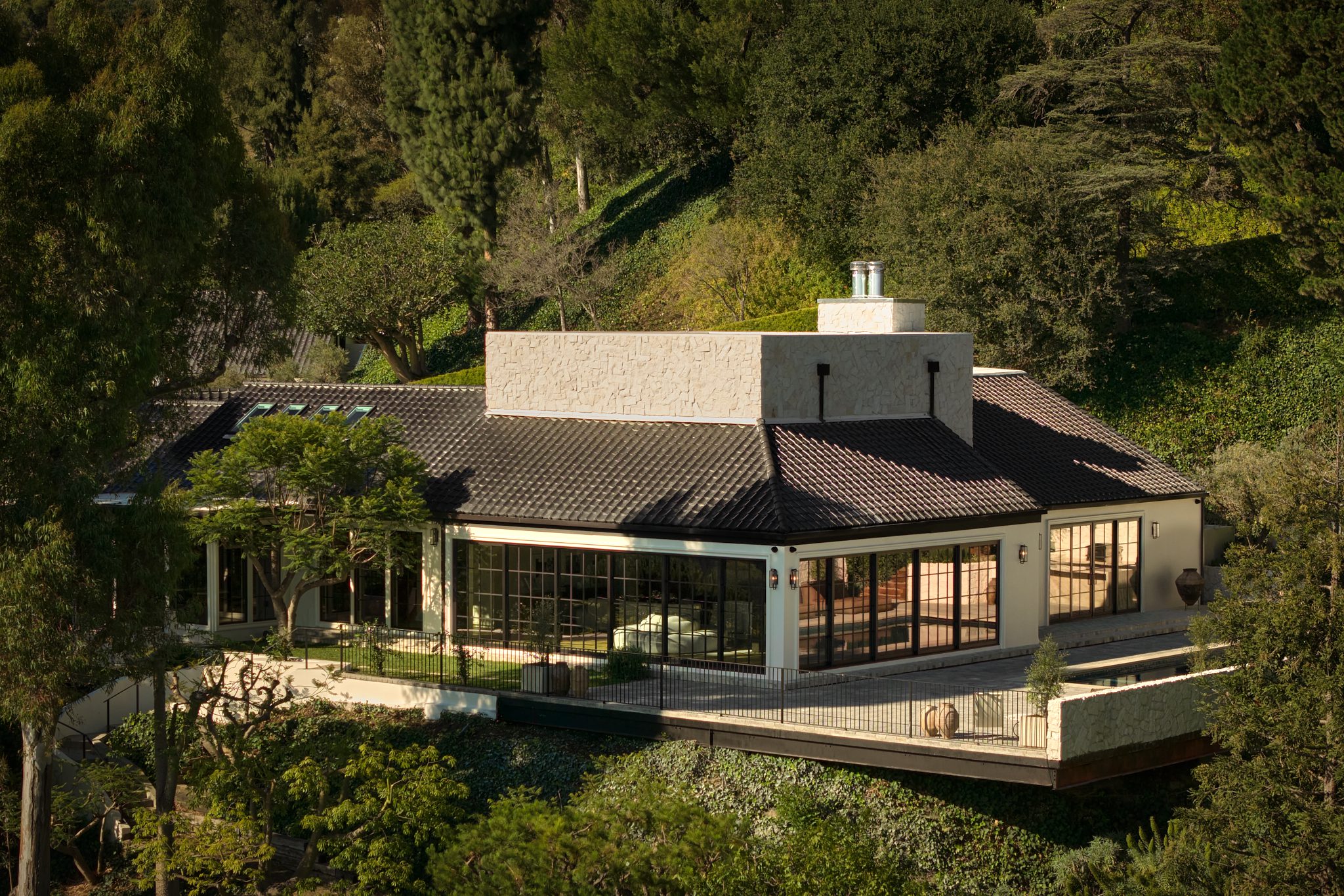 851 Strada Vecchia Road Los Angeles