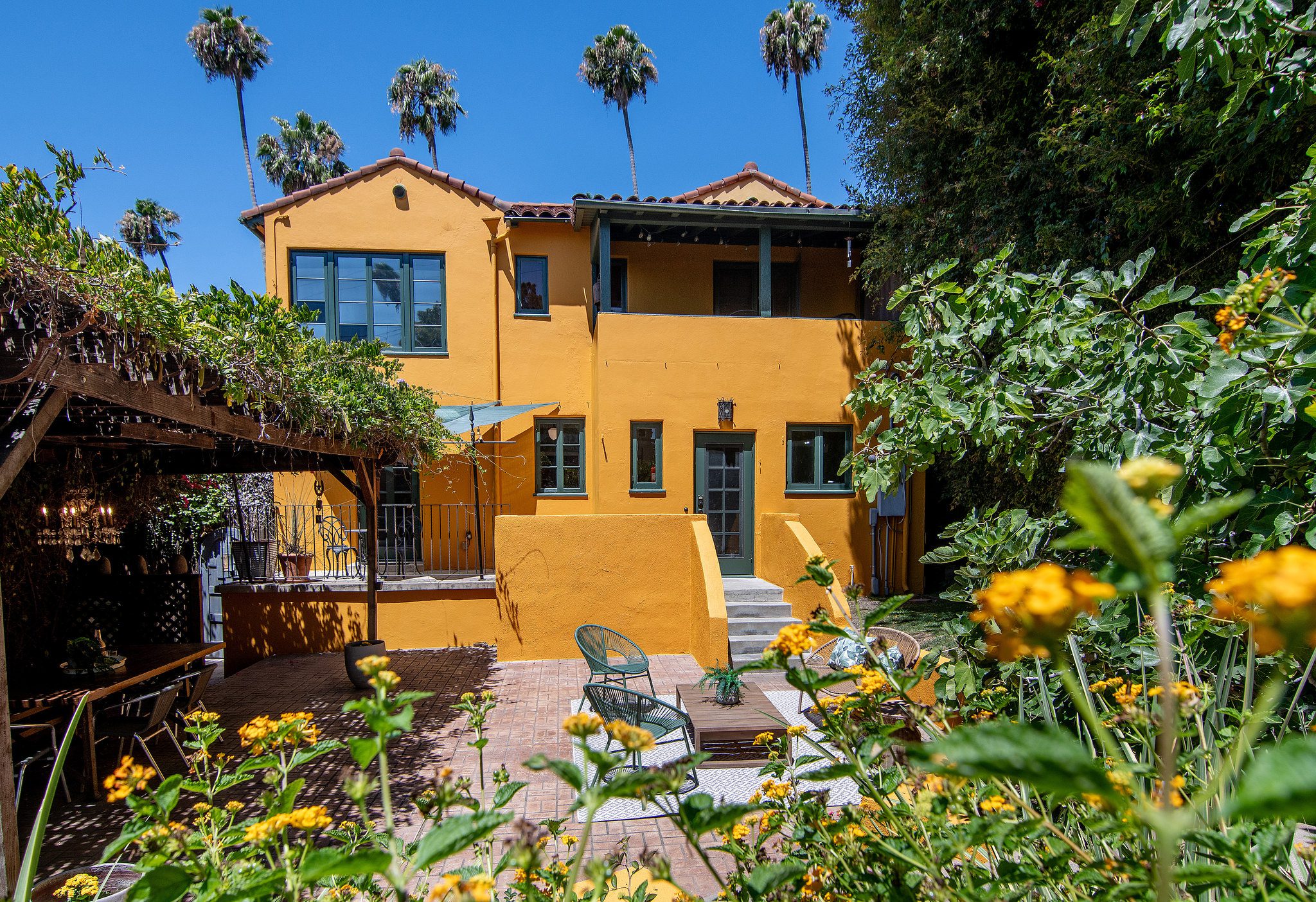 130 N Catalina Street Los Angeles