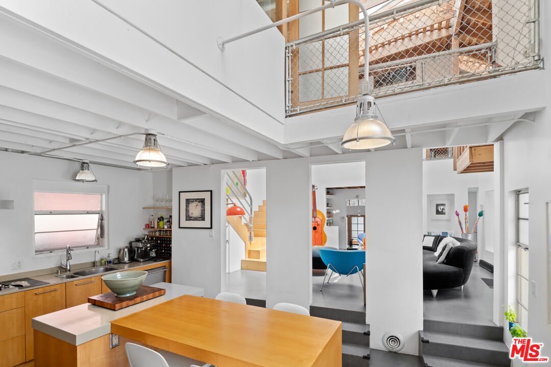229 San Juan Avenue Venice 4