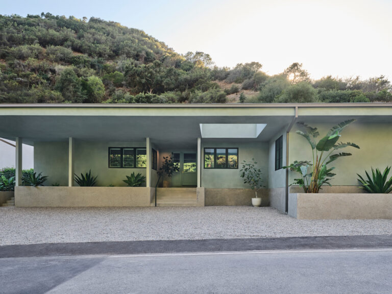 2633 Mandeville Canyon Road