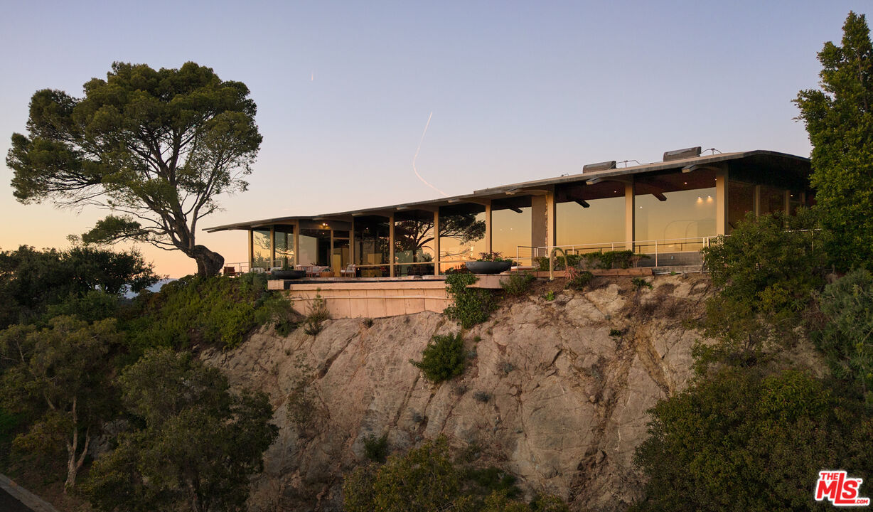 624 Cole Place Beverly Hills 2